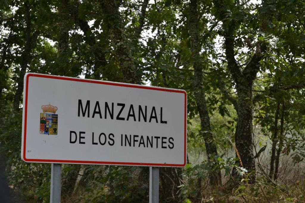 Manzanal de los Infantes Cabanas Vallecino المظهر الخارجي الصورة